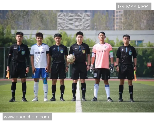 足球明星与成龙的精彩相遇揭示了运动与艺术的完美融合