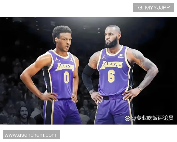 明星大乱斗篮球赛激情开战明星球员齐聚一堂展现超凡篮球技艺与团队合作精神 明星大乱斗篮球赛激情开战明星球员齐聚一堂展现超凡篮球技艺与团队合作精神